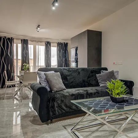 Apartamento Peaceful 3br Escape Near The Sea With Terrace