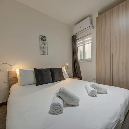 Peaceful 3br Escape Near The Sea With Terrace *