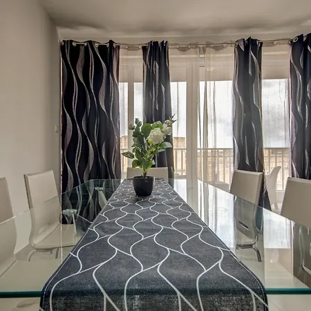 Peaceful 3br Escape Near The Sea With Terrace Apartamento Birżebbuġa