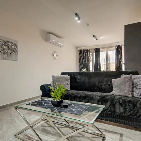 Apartamento Peaceful 3br Escape Near The Sea With Terrace