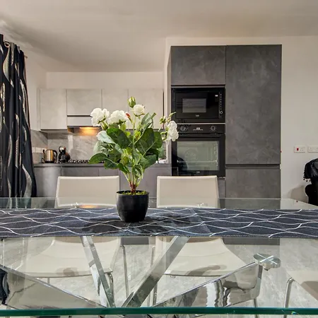 Apartamento Peaceful 3br Escape Near The Sea With Terrace Birżebbuġa
